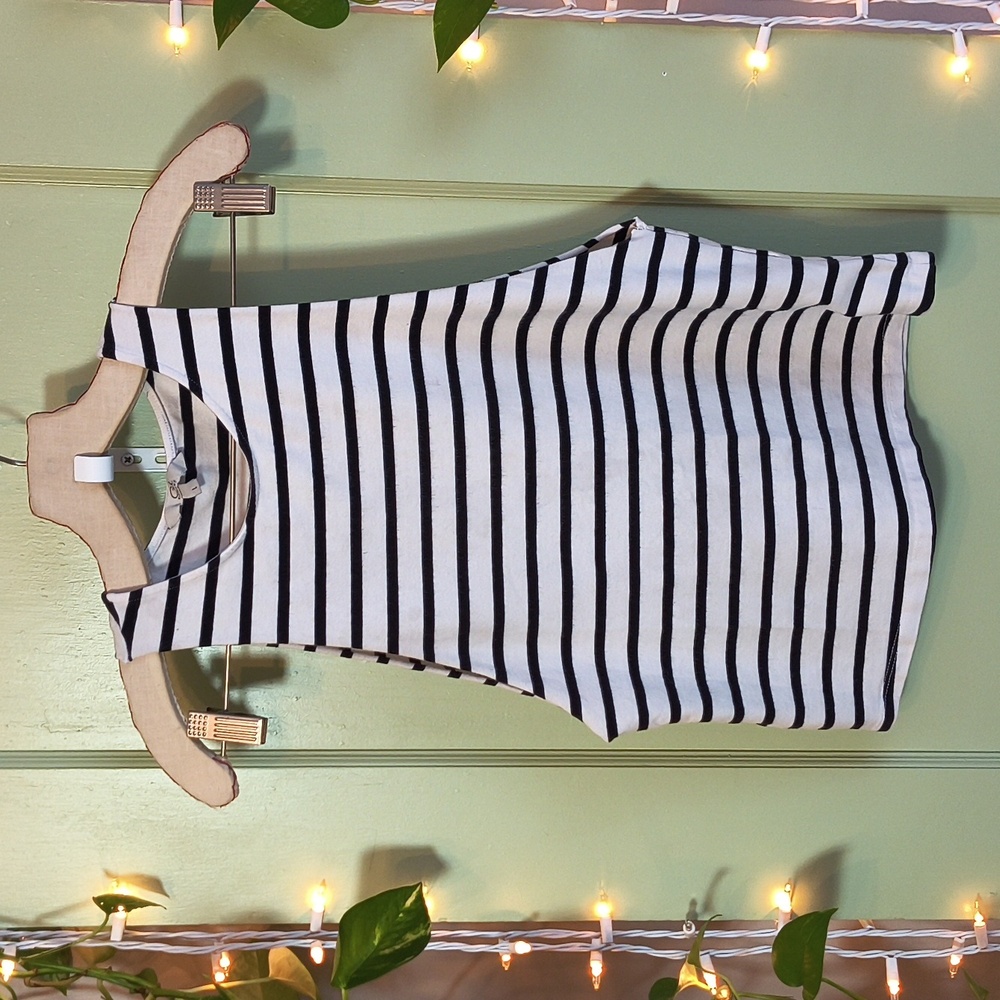 Women's Ckh Clockhouse Blk Wht Striped Cropped Tank Top L